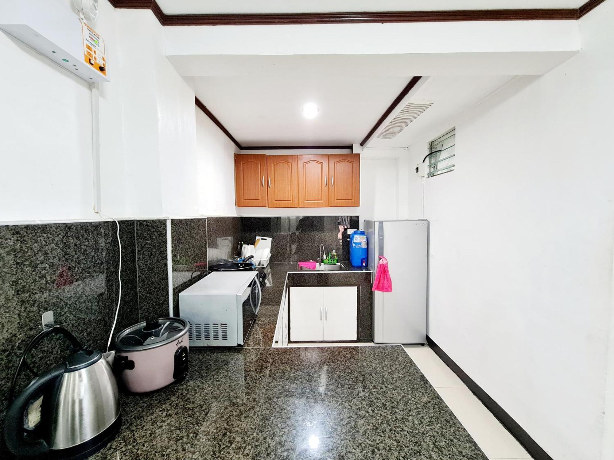 Calapan City Fully Furnished House Transient Near Xentromall L39 Exterior foto